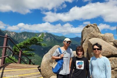 2-Day Hike through the Scenic Valleys of Mt. Seoraksan from Seoul - The Seoraksan Park day: Ulsanbawi Rock and the granite valley vibe
