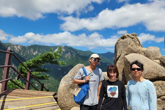 2-Day Hike through the Scenic Valleys of Mt. Seoraksan from Seoul - The Seoraksan Park day: Ulsanbawi Rock and the granite valley vibe