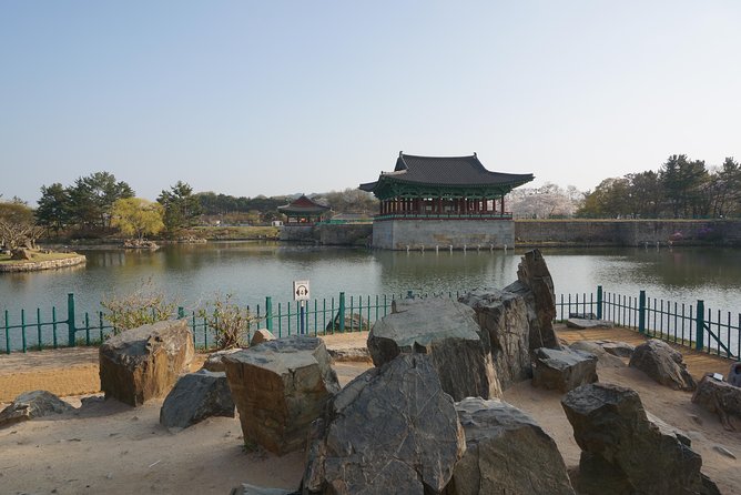 3-Days 2-Nights Gyeongju UNESCO Sites & Busan City [Private Tour from Seoul] - Day 3: Haedong Yonggungsa by the Coast, Then Haeundae and Gamcheon