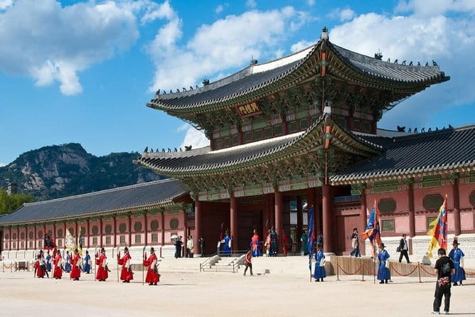 7 days Flexible Tour for Major Cities(Seoul,Busan,Gyeongju etc) - The Gyeongju transfer day: Pohang lunch, Gyeongju time, then Space Walk