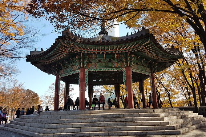 Afternoon Half Day Seoul City Tour, visit Queen's dorm - Namdaemun Market: Shopping at Korea’s Classic Old South Gate Area