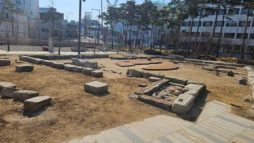 Blood & Tears: Korea Dark History Guided Walking Tour - Namsan KCIA Headquarters to Korea Democracy Foundation: Surveillance turned into memory