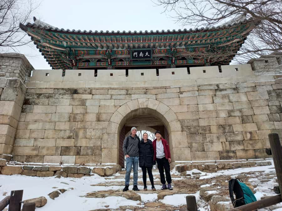 Bukhansan mountain hiking tour - 6 hours - How hard is it, really? Middle-high with two steep pulls
