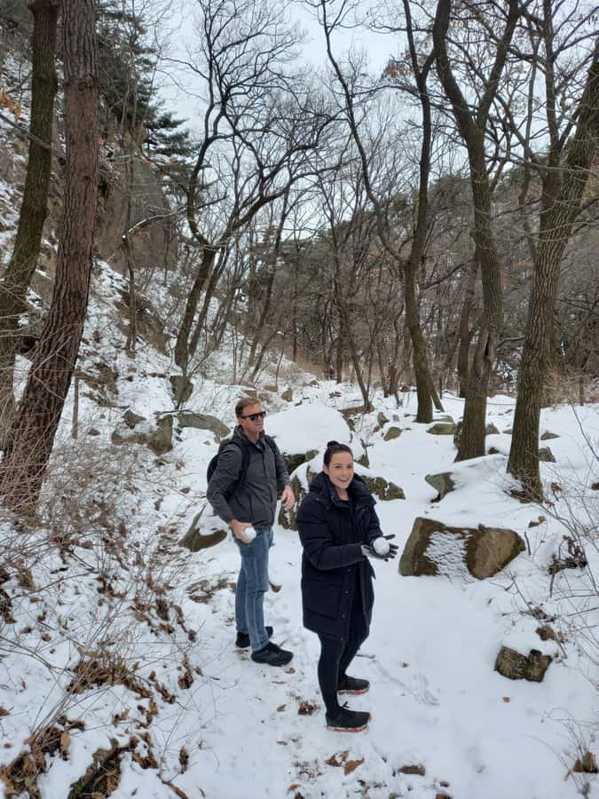 Bukhansan mountain hiking tour - 6 hours - Price and value: $305 for up to 2 people, with an English private guide