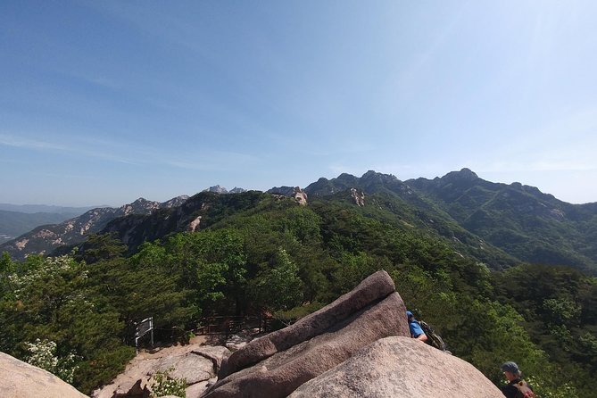 Bukhansan Mountain Private Hike with Lunch - Hotel pickup, 9:30 start, and the drive north (logistics that change the day)