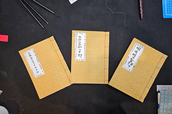 Create a Handmade Traditional Korean Notebook in Insadong - Your thread color and the visual payoff