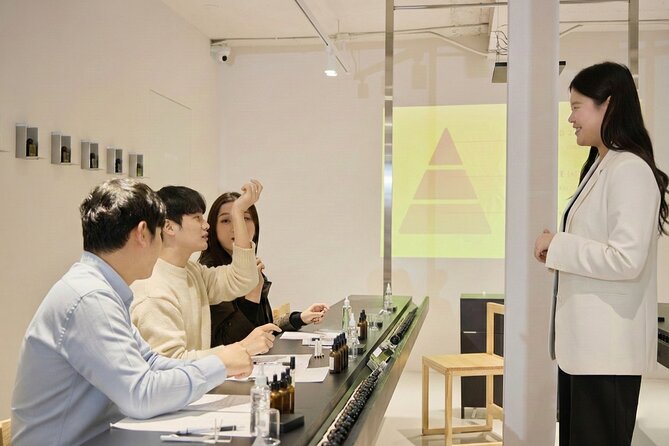 Create Your Own Luxury Niche Perfume in Hongdae - Personalized guidance in a cozy, small-group setting