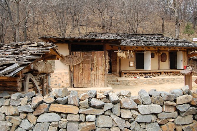 Day Trip to Yongin Daejanggeum and Korean Folk Village from Seoul - Group Size and Your Guide: Safety, Timing, and How the Day Feels