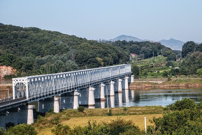 DMZ and North Korea Experience Hall Combined Tour - Dora Observatory Views Toward Panmunjeom and Daeseong-dong