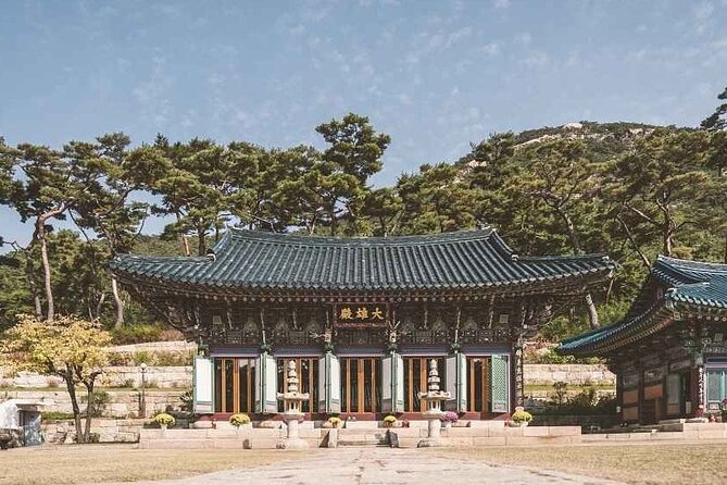 DMZ, Eunpyeong village and Jinkwansa Temple Private Tour - Private car + admissions included: where the value really comes from