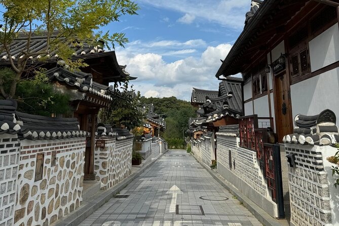 DMZ, Eunpyeong village and Jinkwansa Temple Private Tour - Who should book this DMZ, hanok, and Jingwansa private day