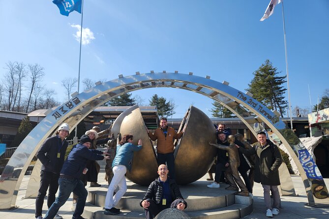 DMZ & NLL Combination Tour - Lunch, live entertainment, and how the 10 hours actually feel