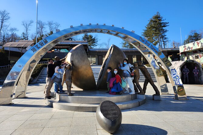 DMZ Private Tour: 3rd Tunnel, Option(Suspension Bridge, Boat) - Time and Energy: A 7–9 Hour Day That Still Feels Manageable