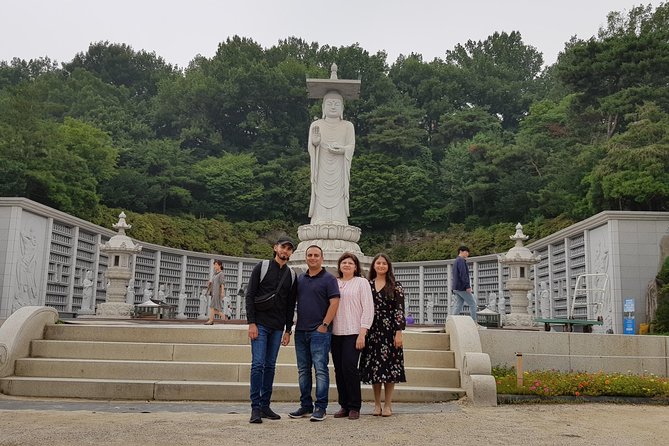 Essential Gangnam Tour (Incl. Dinner)-Hot Place of Seoul - Seolleung & Jeongneung Royal Tombs: Joseon Power in Quiet Form