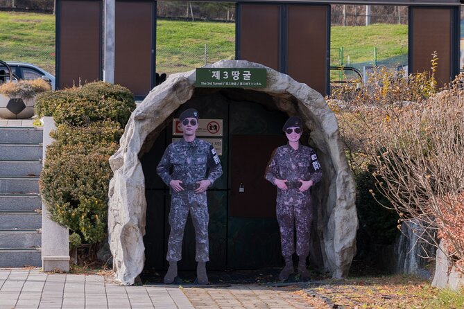 Exclusive Private DMZ Tour & War Memorial Hall or Suspension Bridge(No Shopping) - The Third Tunnel: Seeing Infiltration Routes in Real Life