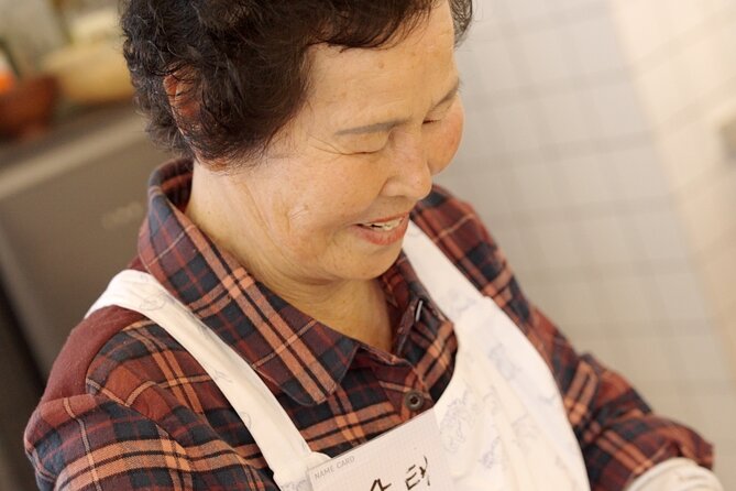 Flavors of Seoul: Grandma's Handmade Noodles to Night Market Tour - Who This Tour Fits Best—and Who Might Prefer Something Else