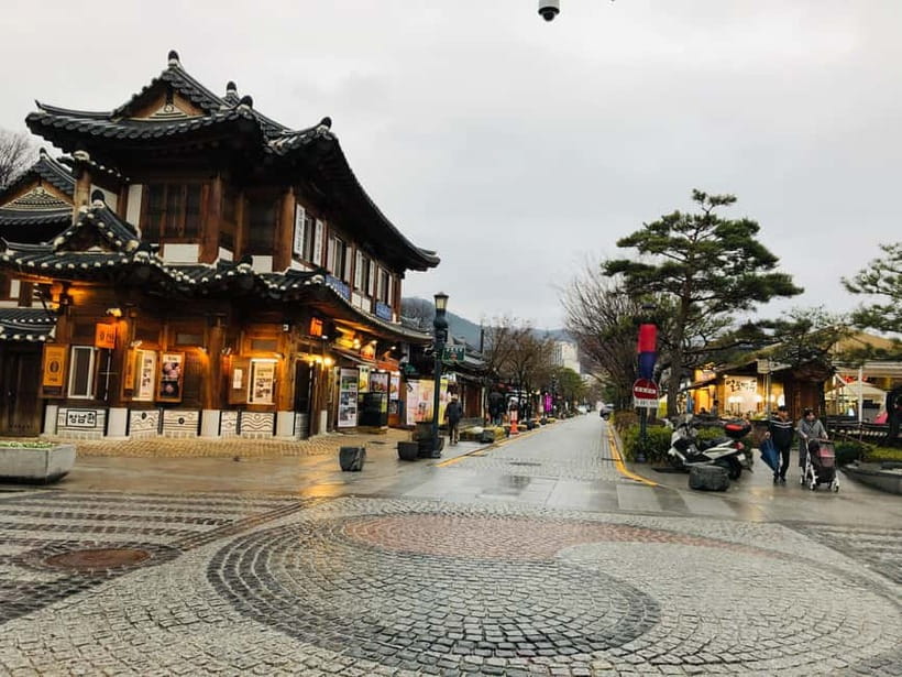 From Seoul: Korea Spring Cherry Blossom Day Tour - Maisan Mountain Twin Peaks: Blossoms with serious shape