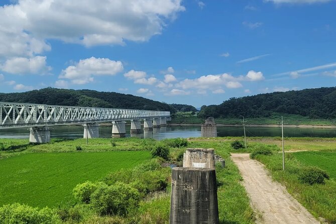 Full Day Private Seoul Tour for foodies - DMZ: A Border Visit With Tickets Managed for You