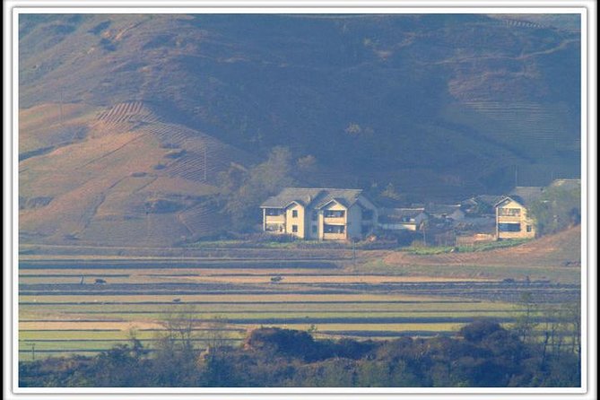 Glimpse into North Korea in 4 hours' layover tour - What you actually do indoors: exhibits, documents, models, and a theater