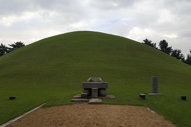 Gyeongju UNESCO Sites Tour by KTX train; The Museum Without walls - Getting Oriented in Gyeongju: Cheonmachong Tomb