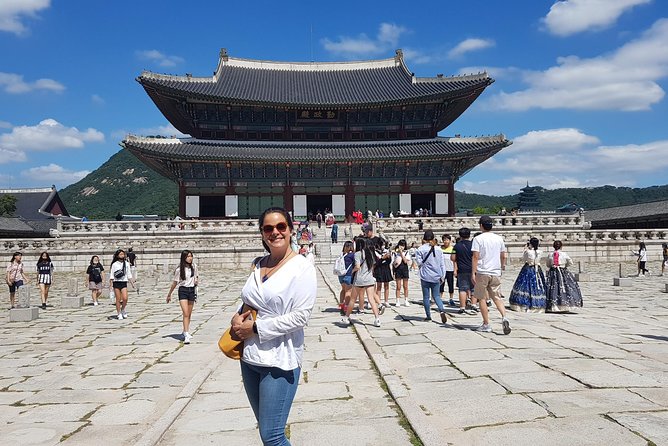 Half day Morning Seoul City Tour(Temple & Gyeongbok Palace) - Hotel pickup and transport: less stress, more sightseeing time