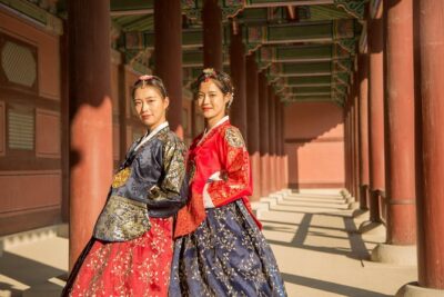Hanbok rental, hanbok experience - Choosing Your Hanbok: Advice That Makes You Look Right