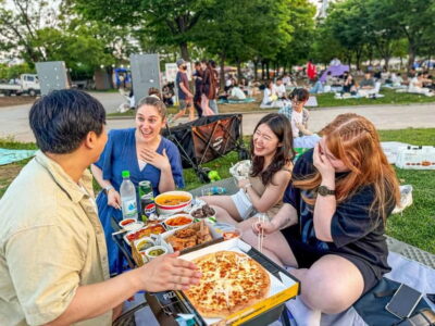 Han's River Picnic in Center of Seoul - Getting started at Yeouinaru Station (Line 5, Exit 2)