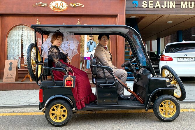 Incheon Port History Tour by 19th Century Electric Car, KTourTOP10 - Murals with Story Power: Chohanji and Three Kingdoms Mural Street
