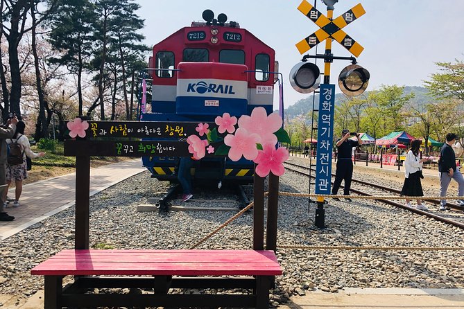 Jinhae Cherry Blossom + Busan Sunrise from Seoul - Haedong Yonggungsa at Sunrise: The Moment You Came For