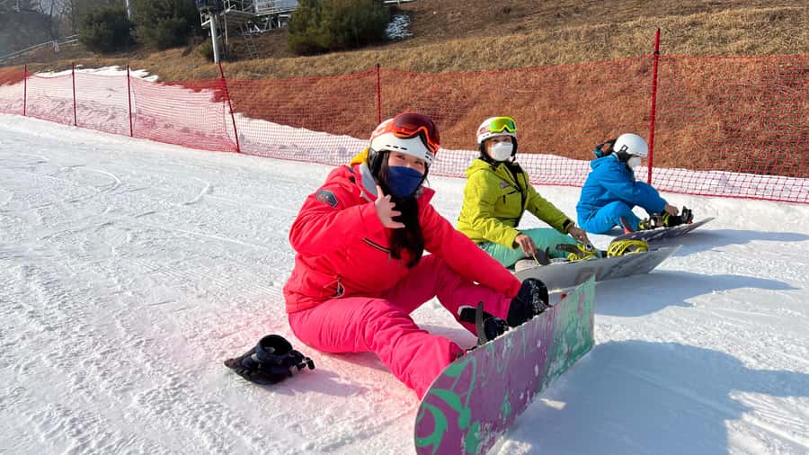 Jisan Forest Resort: Ski Full-Day Tour or Shuttle from Seoul - Getting there: the early coach ride and why it affects your snow time