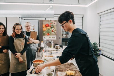 Korea Cooking Class with 3 stars Michelin Chef & Content creators - Before the stove: choosing ingredients at a local market