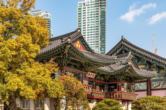 Korea Temple & Starfield Library Gangnam K-BBQ - Gangnam Style Horse Dance Stage: Quick Photos, Real Local Energy