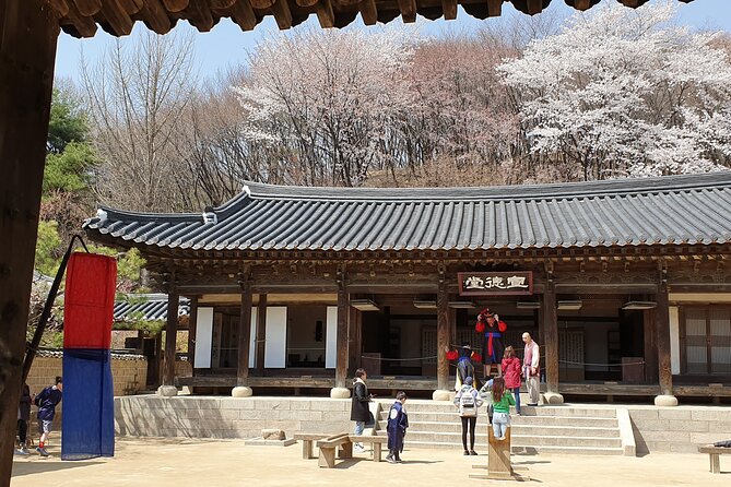 Korean Folk Village Half-day Guided Tour from Seoul - Folk performances and demonstrations: jultagi, nongak, and weather reality
