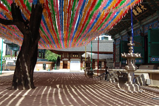 Korean Heritage Tour: Palaces and Villages of Seoul Including Gyeongbokgung Palace - Korean Folk Village: Crafts and Workshops, With the Right Expectations