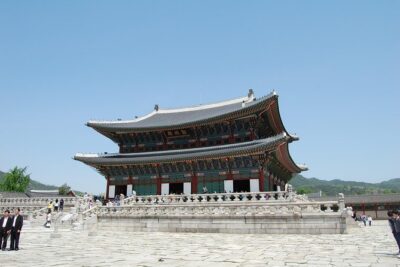 Korean Heritage Tour: Palaces and Villages of Seoul Including Gyeongbokgung Palace - Lunch Plus the Ginseng Center: Good Food, Mixed Feelings