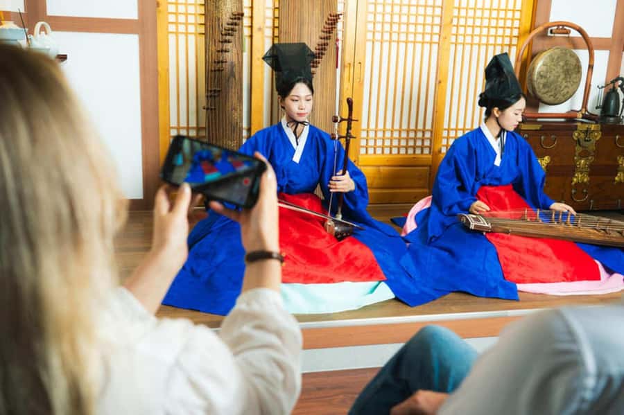 Korean Traditional Music Performance Ticket - Where Insadong’s Quiet Begins: The Hanok Setting and Timing