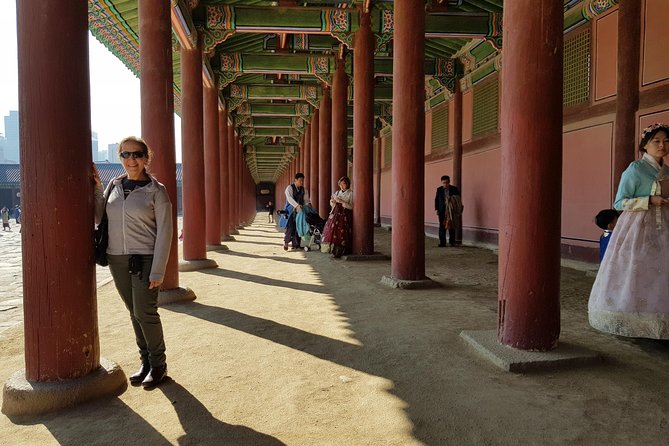 Layover Tour for essential Seoul City & Gourmet tour(Incl. Lunch) - Gwangjang Market street-food finale and the lunch that fuels it