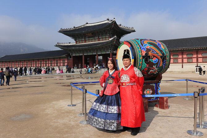 Layover Tour from Incheon Airport to Seoul with a Tour Specialist - Blue House stop: iconic, but reservation-dependent