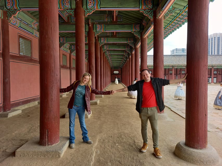 Layover tour to Gyeongbokgung-Folk Museum-Bukchon-Insadong - Pacing and photo strategy for a 6-hour day