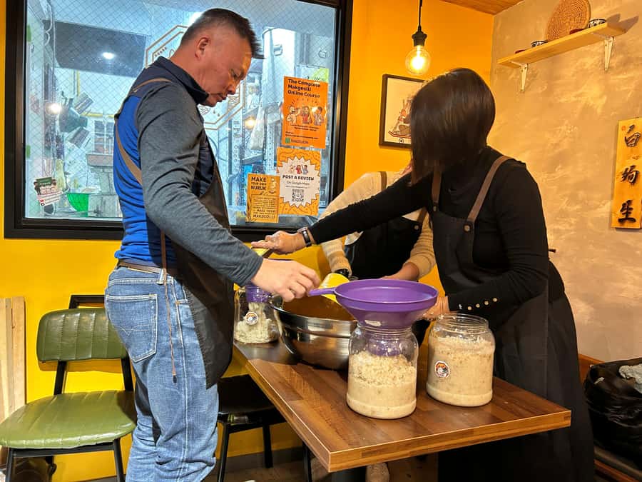 Learn and Craft Makgeolli in a Traditional Brewery - The 2-hour flow: from tasting craft makgeolli to making your own