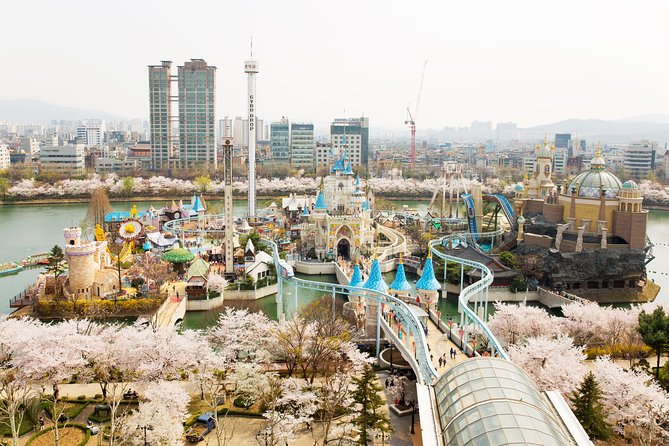 Lotte World Package Deal - Folk Museum, Ice Rink, and Parades: The Calmer Wins