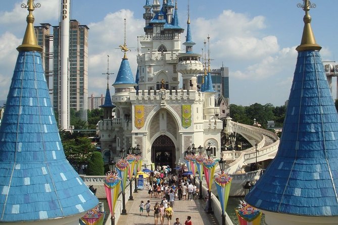 Lotte World Package Deal - Pickup, Transportation, and a Mobile Ticket You Can Actually Use