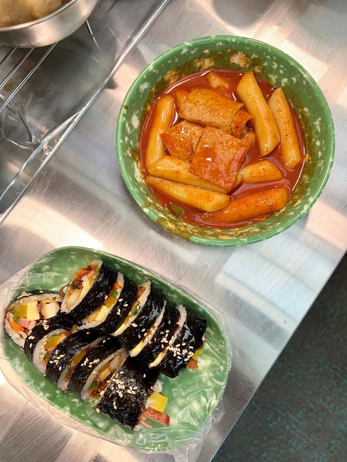 Mangwon Market Food tour By Locals;Cheap Eats to Fancy Feast - “From cheap eats to fancy feasts” is the real theme