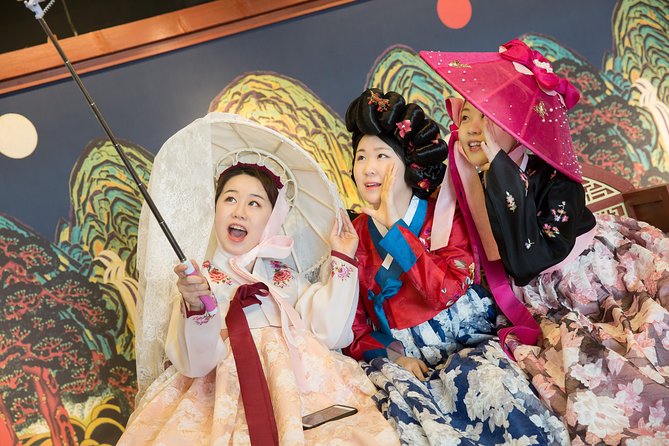 N Seoul Tower Hanbok Rental - Price and What Makes $31.95 Feel Reasonable