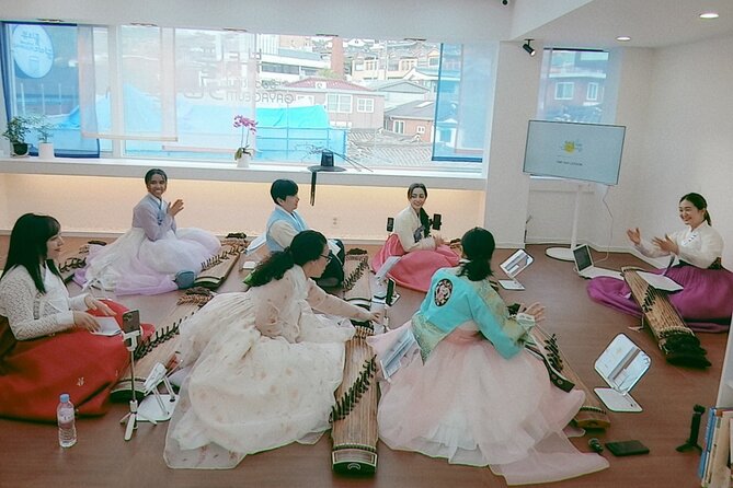 Play Gayageum in Hanbok Cultural Experience in Bukchon - Should you book this gayageum + hanbok experience?