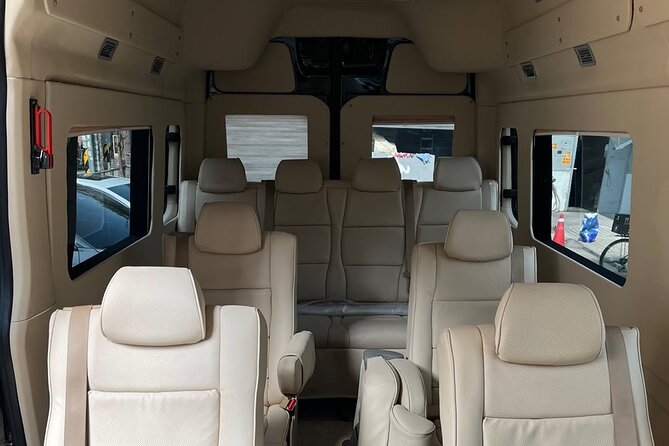 Private Airport Transfer - Incheon Airport ⇔ Seoul (Up to 7 or 11 people) - Incheon to Seoul: the name-sign pick-up that cuts the stress