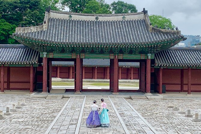 Private Full-Day Guided Tour in Seoul with Lunch, Tea and Dinner - HiKR Ground: quick K-pop experiences and Korea Tourism Organization info