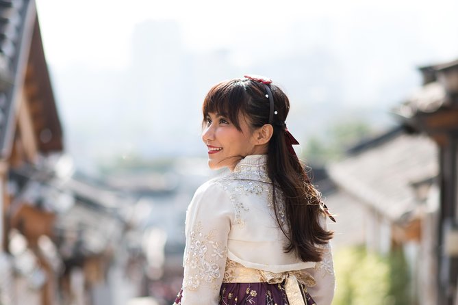 Private Palace Photo Shoot in Seoul with a Photographer - Gyeongbokgung Palace: posing, backgrounds, and direction that matters