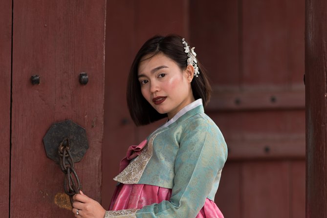 Private Palace Photo Shoot in Seoul with a Photographer - Weather matters more than you think