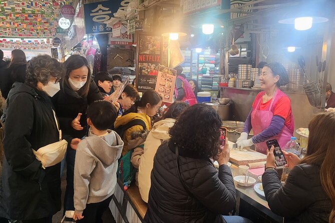 Private Seoul City Tour Palace, village, temple, market - How This Private Seoul Route Fits Together